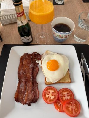 a8fad301-da5b-433f-a0b9-f380f09bc2ba.jpg