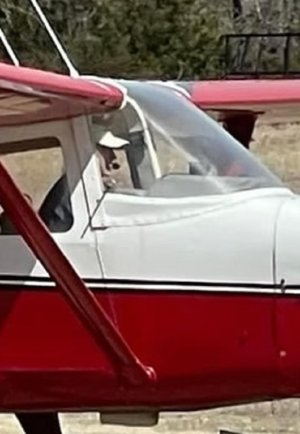 quiz17aerocommander100.jpg