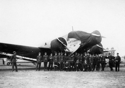 pappa o lufthansa ju 52.jpg