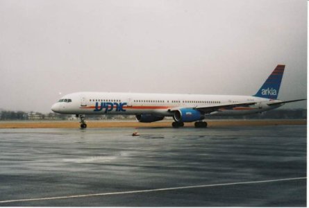 arkia 757-300.jpg