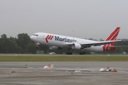 martinair b767-300 ph-mci sola 2.jpg