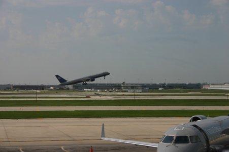 744takeoff.jpg
