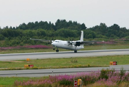 Denim_Air_Fokker50_PH-JXK_a_.jpg