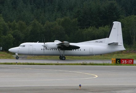 Denim_Air_Fokker50_PH-JXK_b_.jpg