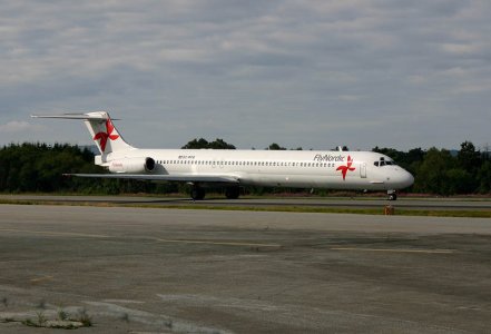 FlyNordic_MD-82_SE-RFB_a_06082006_.jpg