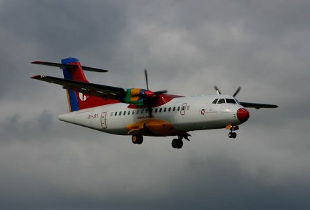 DAT_ATR-42_OY-JRY_10-08-2006_.jpg