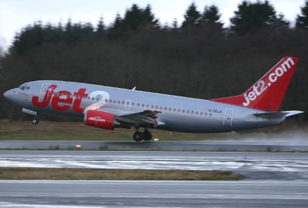 Jet2_G-CELA_c_31122006_.jpg