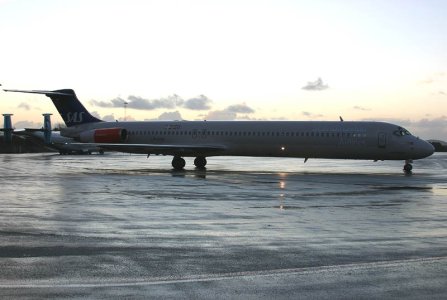 SAS_MD-81_LN-ROW_c_07-01-2007_.jpg
