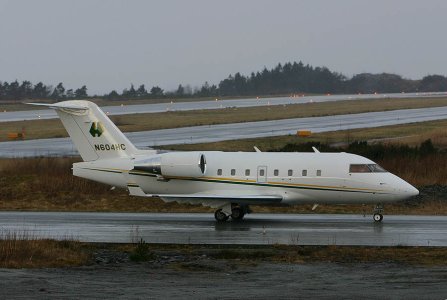 HarbertAviation_Challenger604_N604HC_d_.jpg