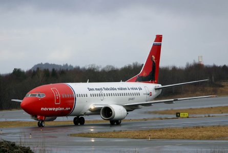 Norwegian_737-3L9_LN-KKT_c_.jpg