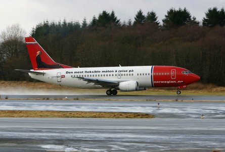Norwegian_737-3L9_LN-KKT_f_.jpg