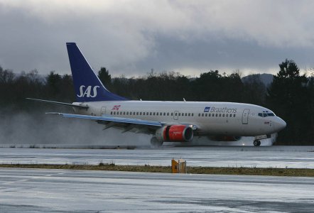 SAS_Braathens_737-783_LN-RNN_a_.jpg