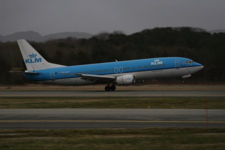 KLM B737-400 PH-BDT liten.jpg