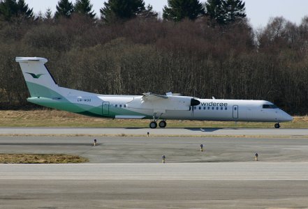 Widerøe_DHC_8-Q402_LN-WDD_a_25-03-2007_.jpg