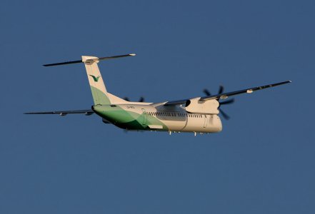 Widerøe_DHC_8-Q402_g_.jpg