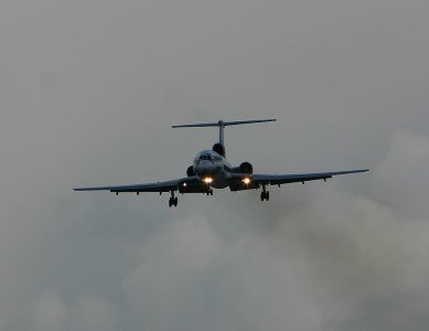 Tu154_RA-85728_a_.jpg