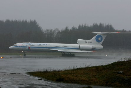 KubanAirlines_Tu154M_RA-85123_c_.jpg