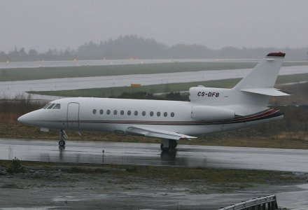 NetJetsEuropa_Falcon900_CS-DFB_a_.jpg