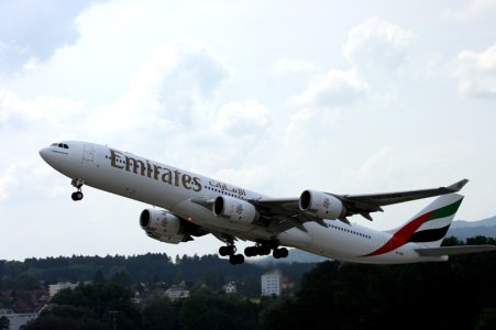emirates.jpg