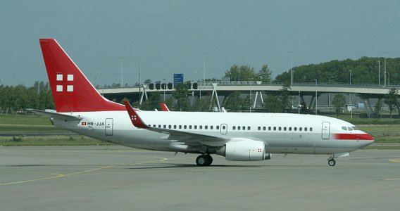 b737-700_privatair.jpg