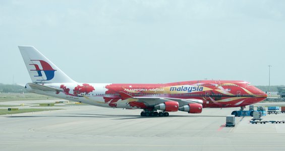 b747-400_mh_ams.jpg