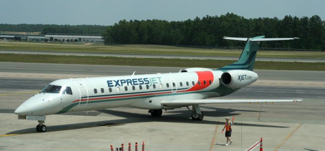 erj145_expressjet_rdu.jpg