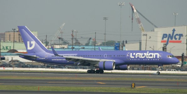 b757-200_a0_ewr.jpg