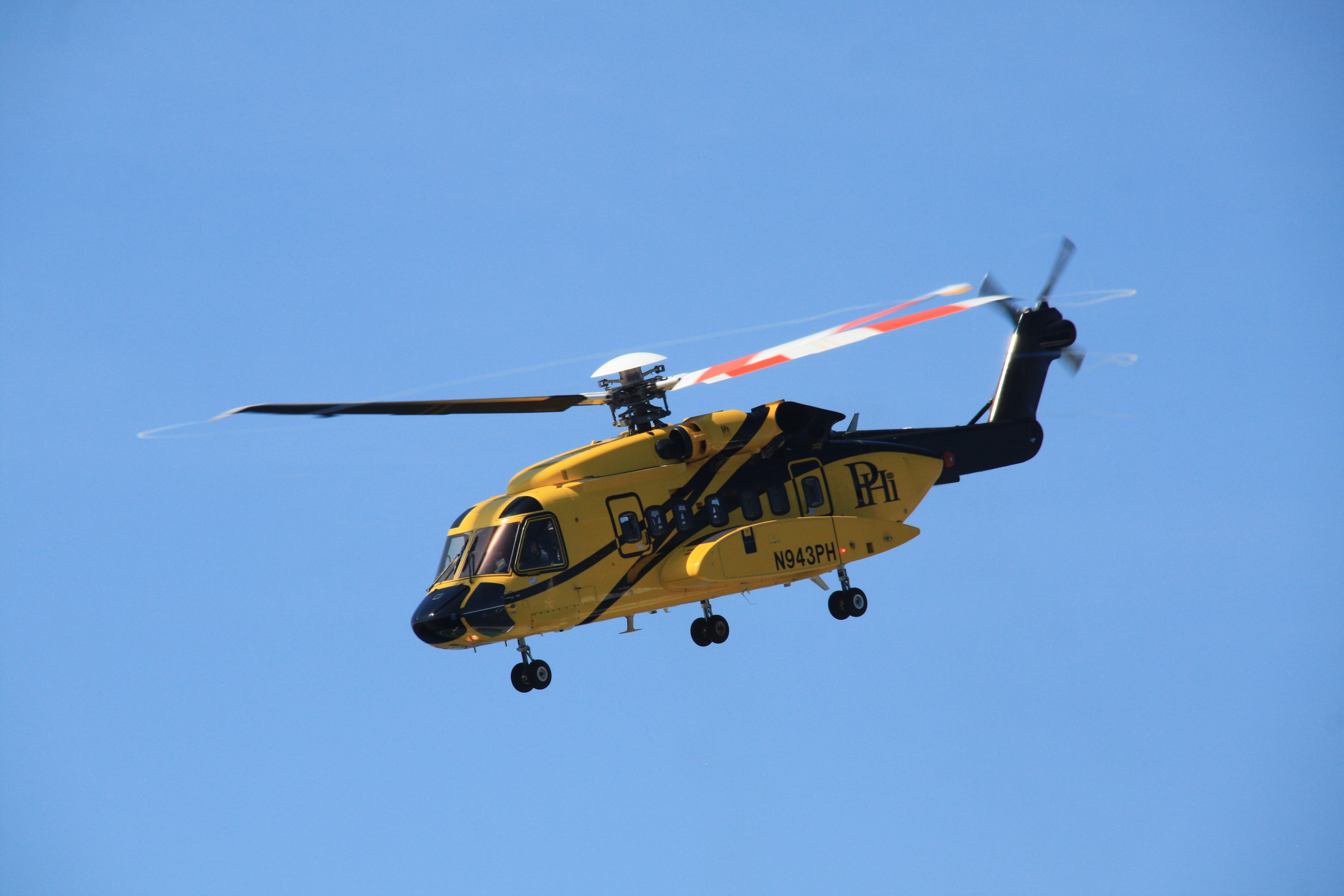 N943PHc.jpg