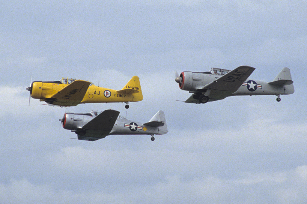 GDM-19920614-007-1024.jpg