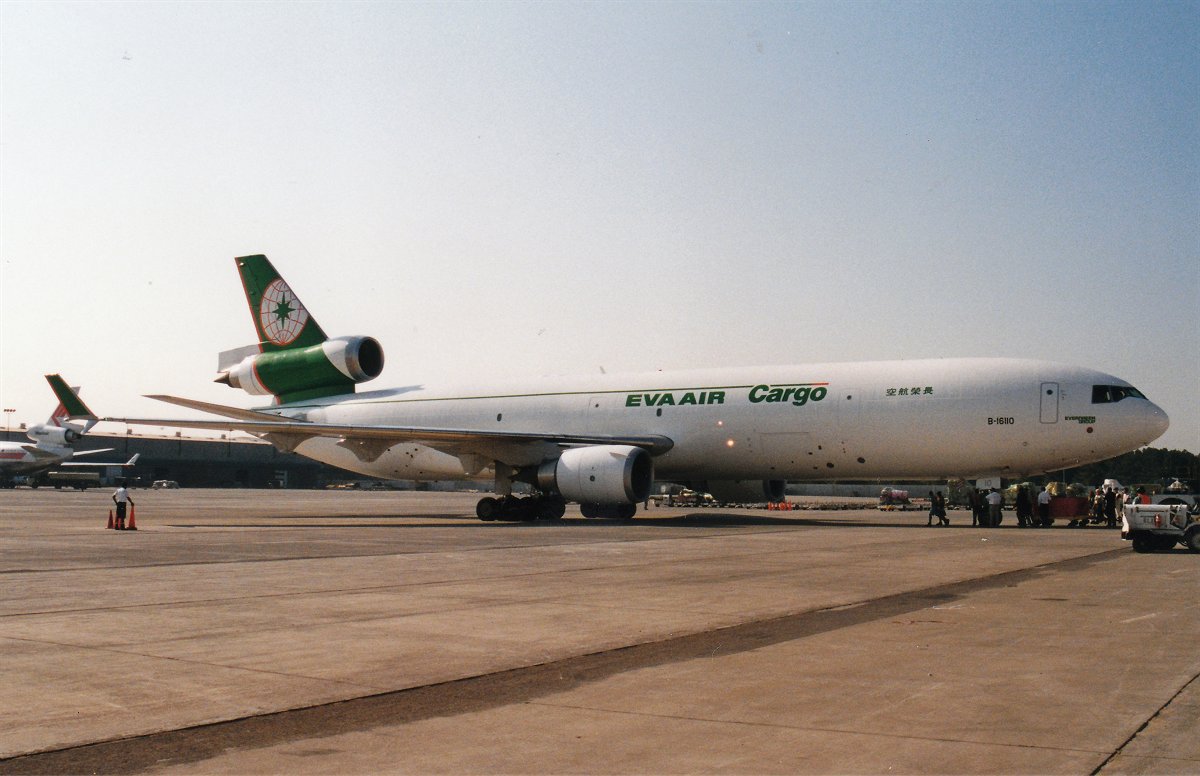 B-16110_1.jpg