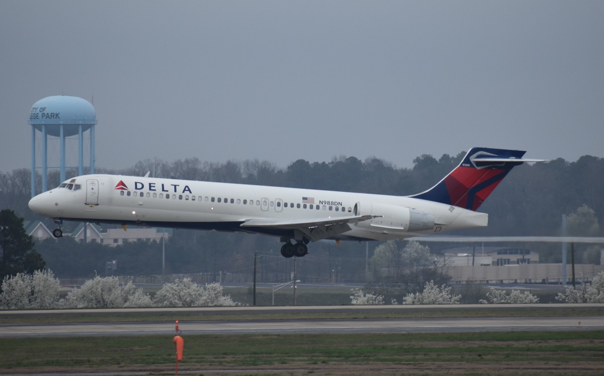 N988DN.jpg