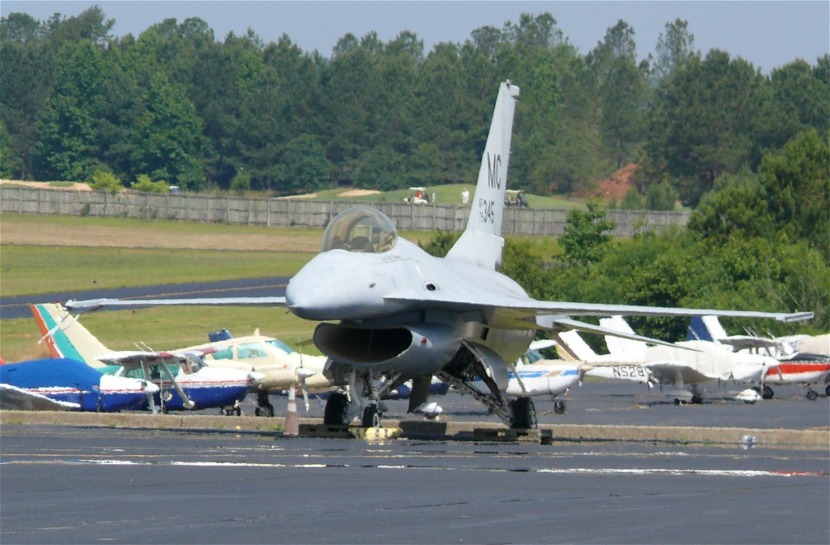 airport2.jpg