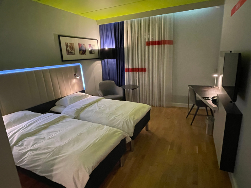 1ParkInn.jpg
