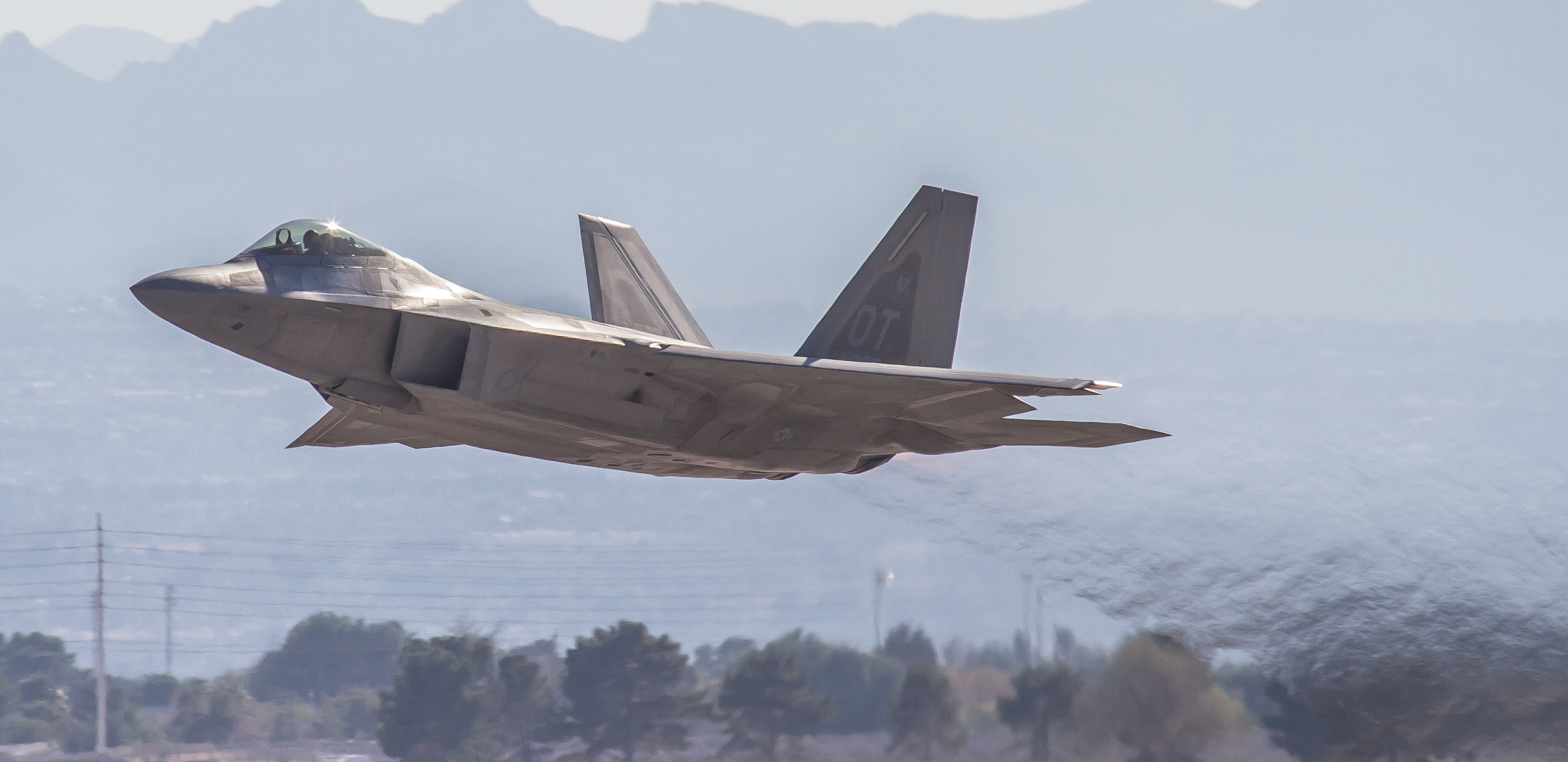 nellis96.jpg