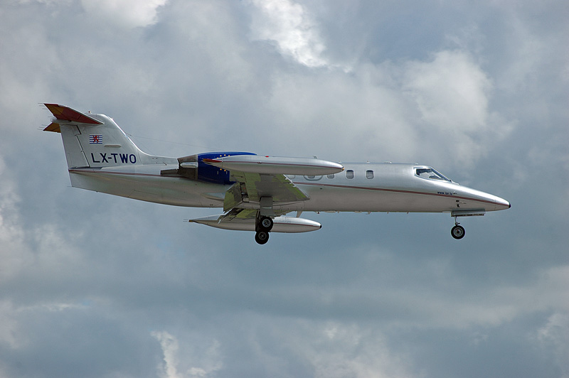fly-255.jpg