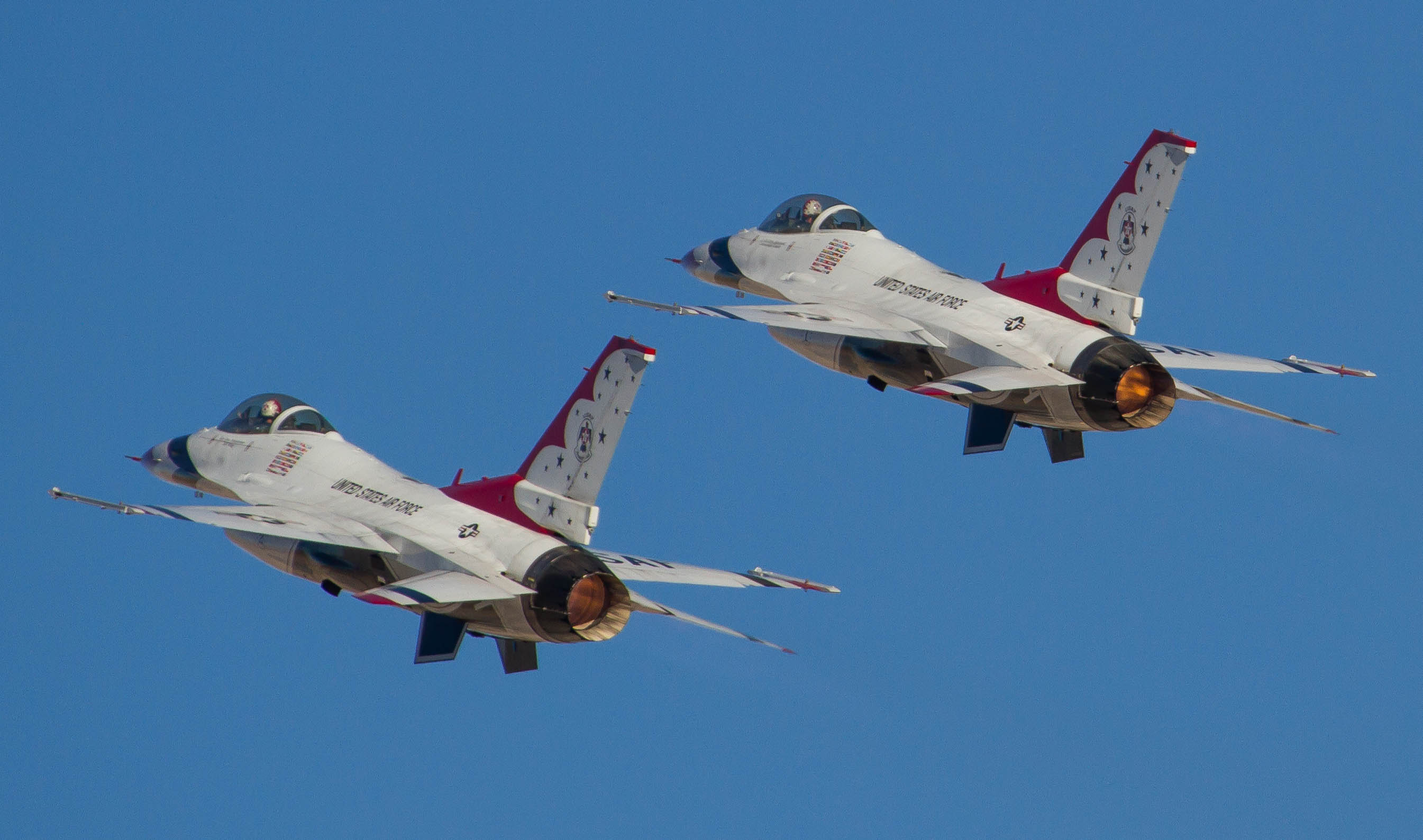 nellis124.jpg