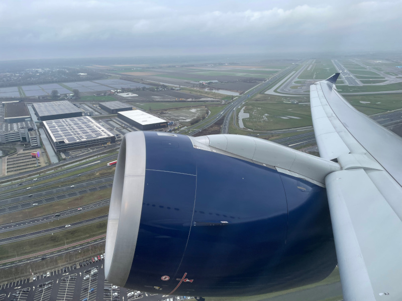 04-Takeoff.jpg
