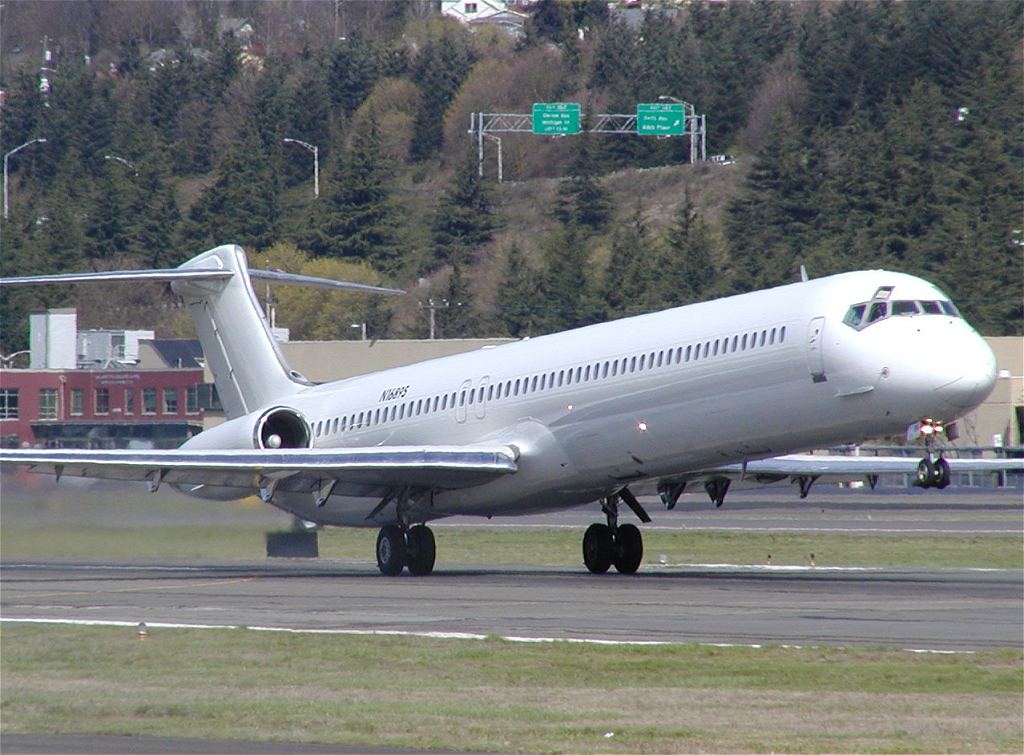 N16895.jpg
