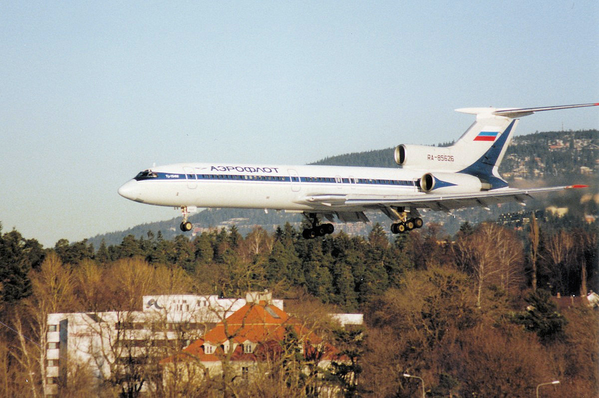 RA-85626_2.jpg