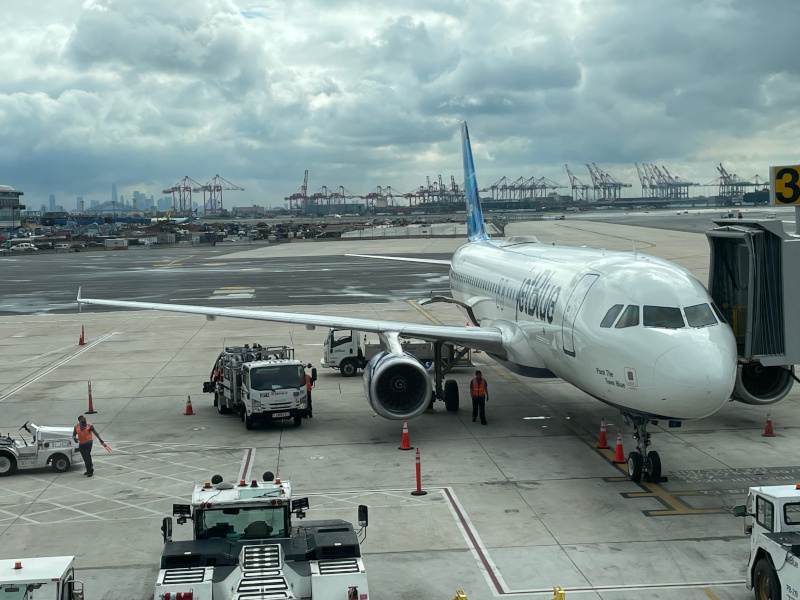 05N663JB.jpg