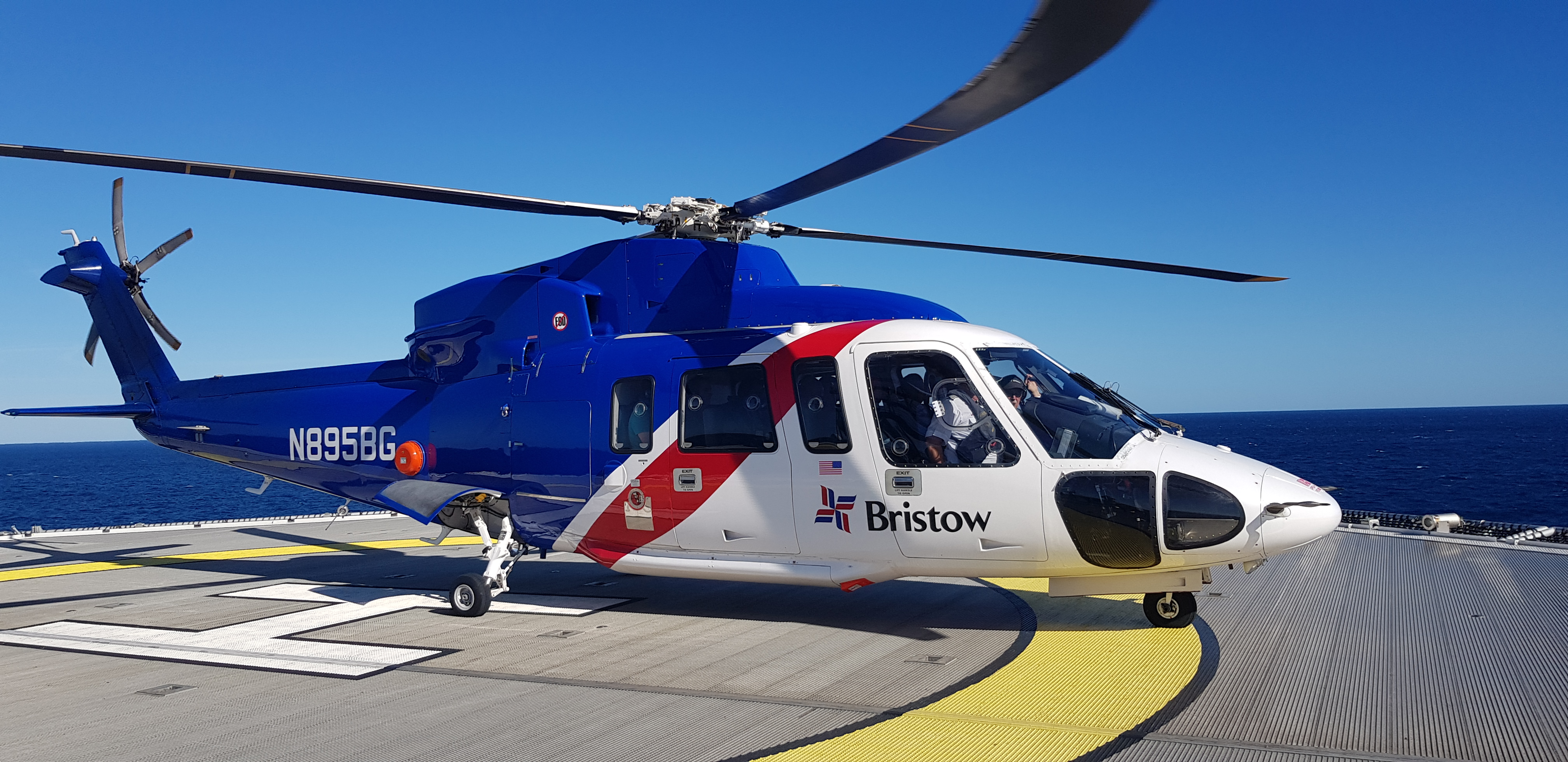 N895BGc.jpg