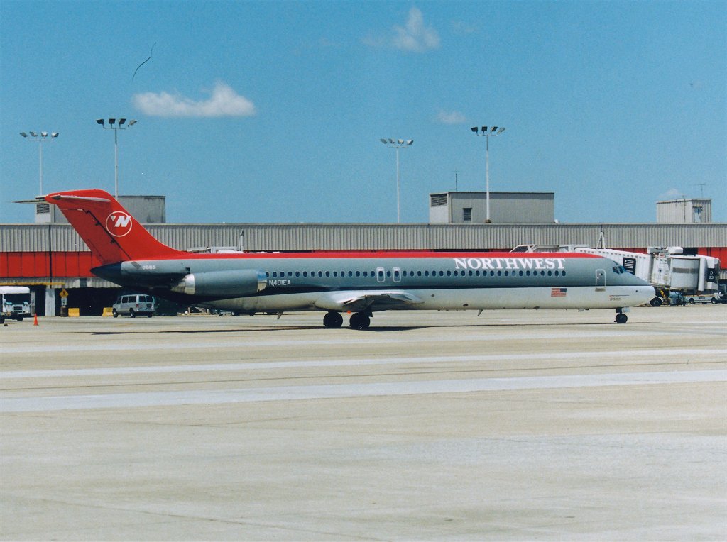 N401EA.jpg