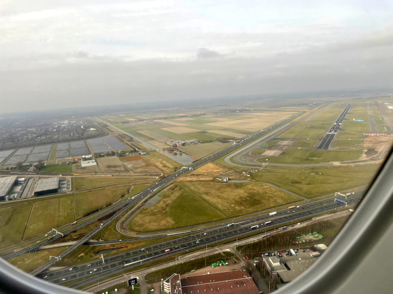 14-KL1147-Takeoff.jpg