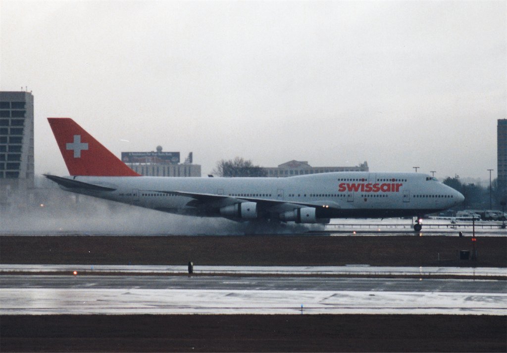 747_1.jpg