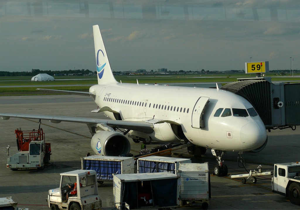 fly07.jpg
