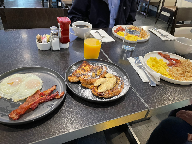 14-Frokost.jpg