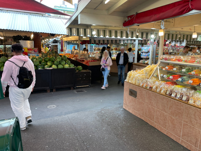 14-Farmers-Market2.jpg
