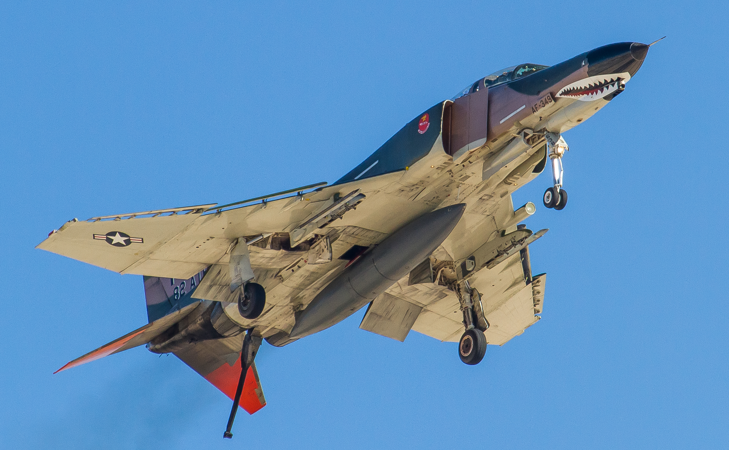 nellis54.jpg