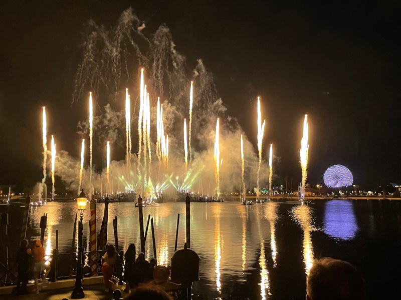 12Epcot1.jpg