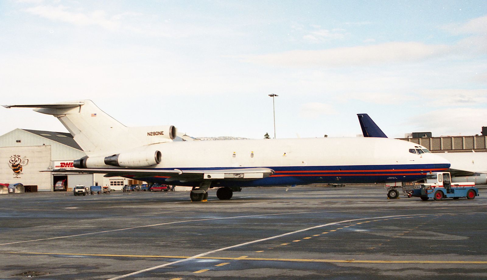 N290NE.jpg